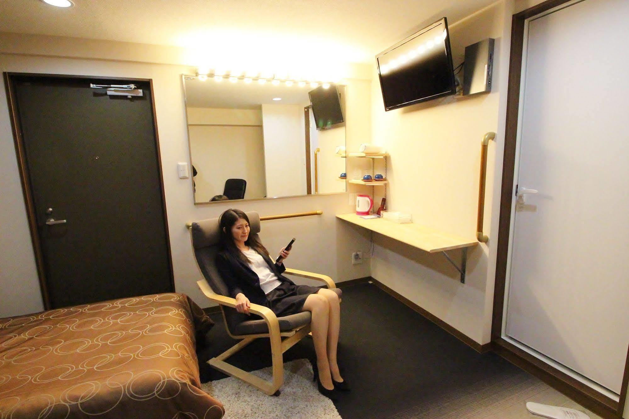 Business Hotel Ban Токио Экстерьер фото